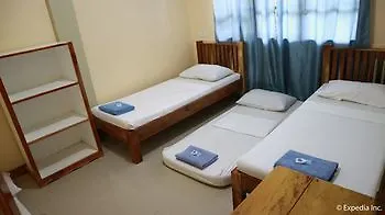 Paraiso & Apartelle 2*